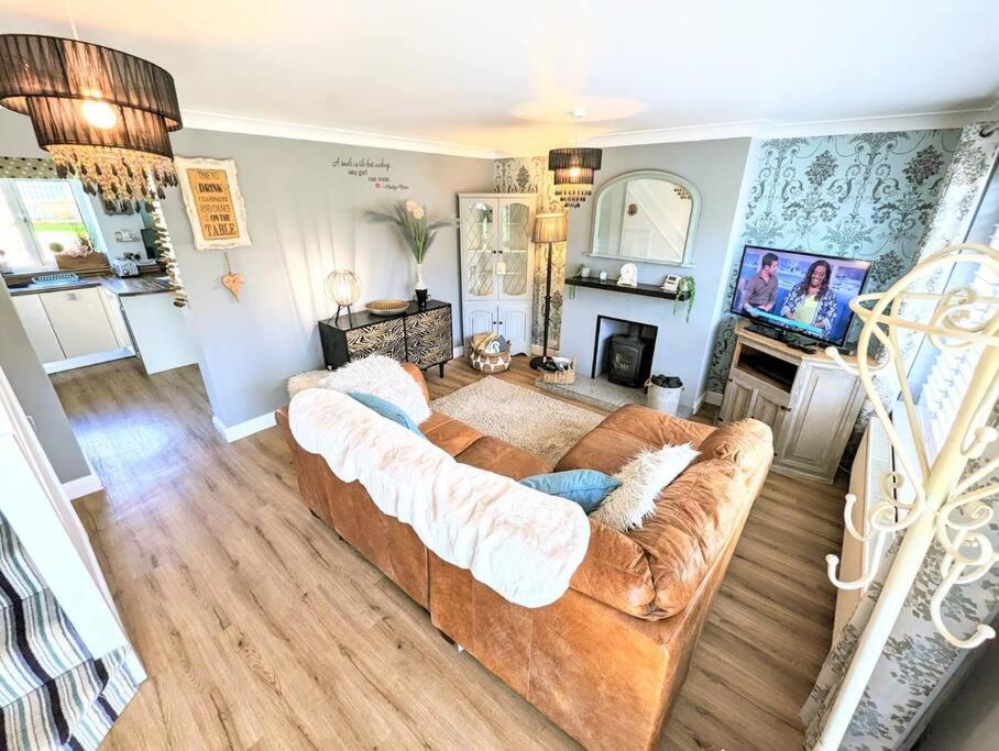 Spacious Lovely 3 Bed House In Keyworth Nottingham Suit Contractors Or Family Eksteriør bilde